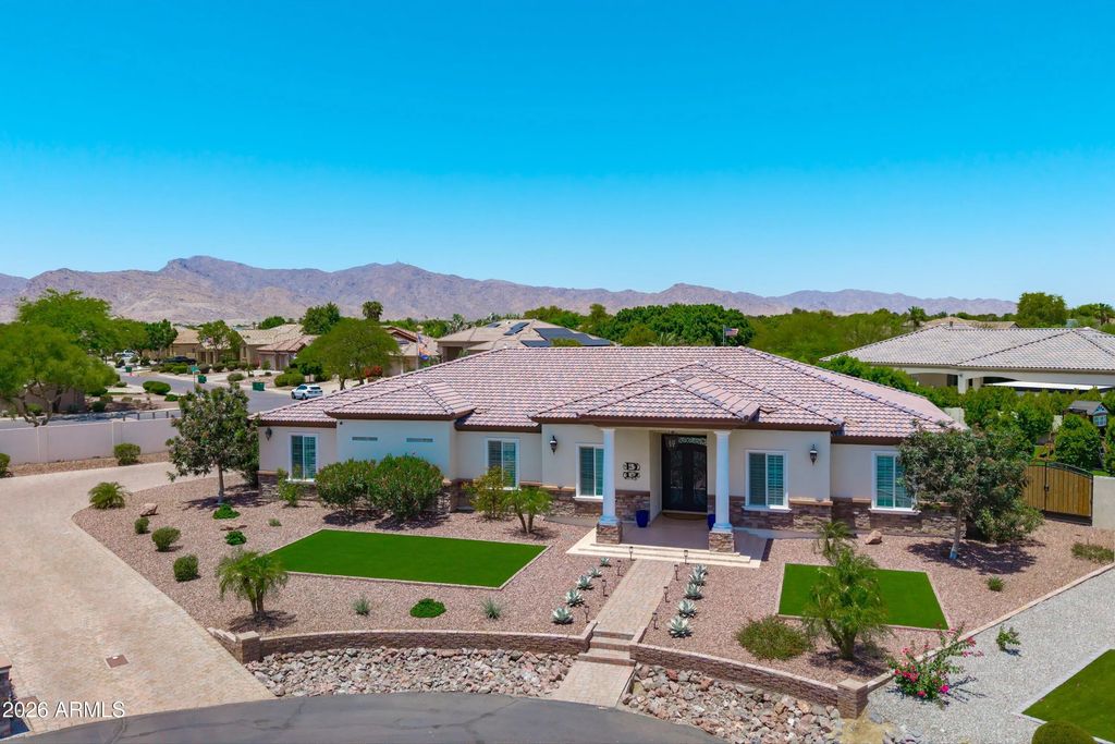 18230 W San Miguel Court, Litchfield Park