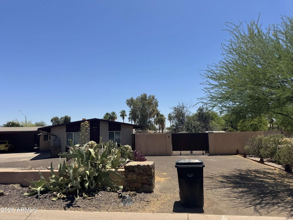 7131 E Cholla Street, Scottsdale