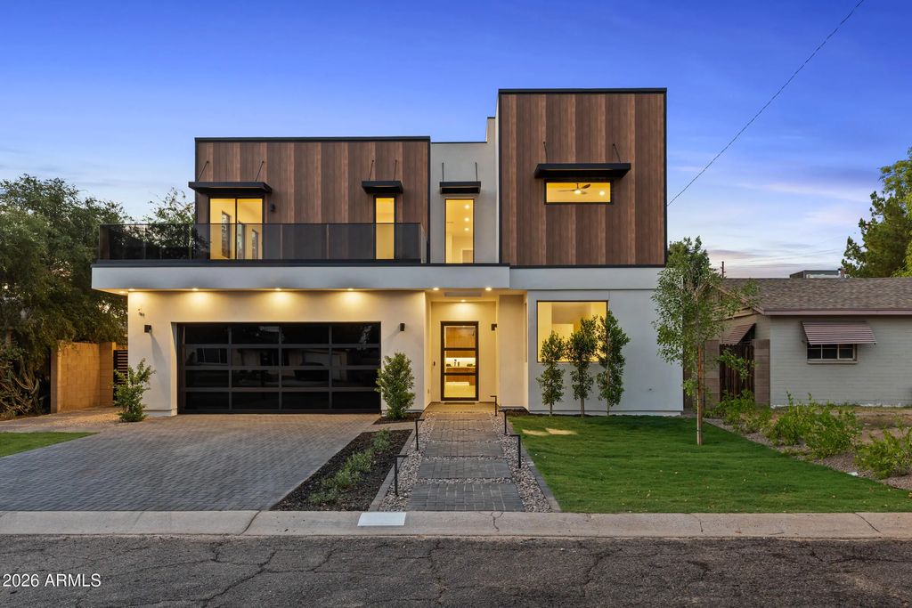 4422 E Roma Avenue, Phoenix