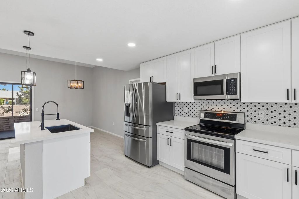 16817 N Meadow Park Drive, Sun City