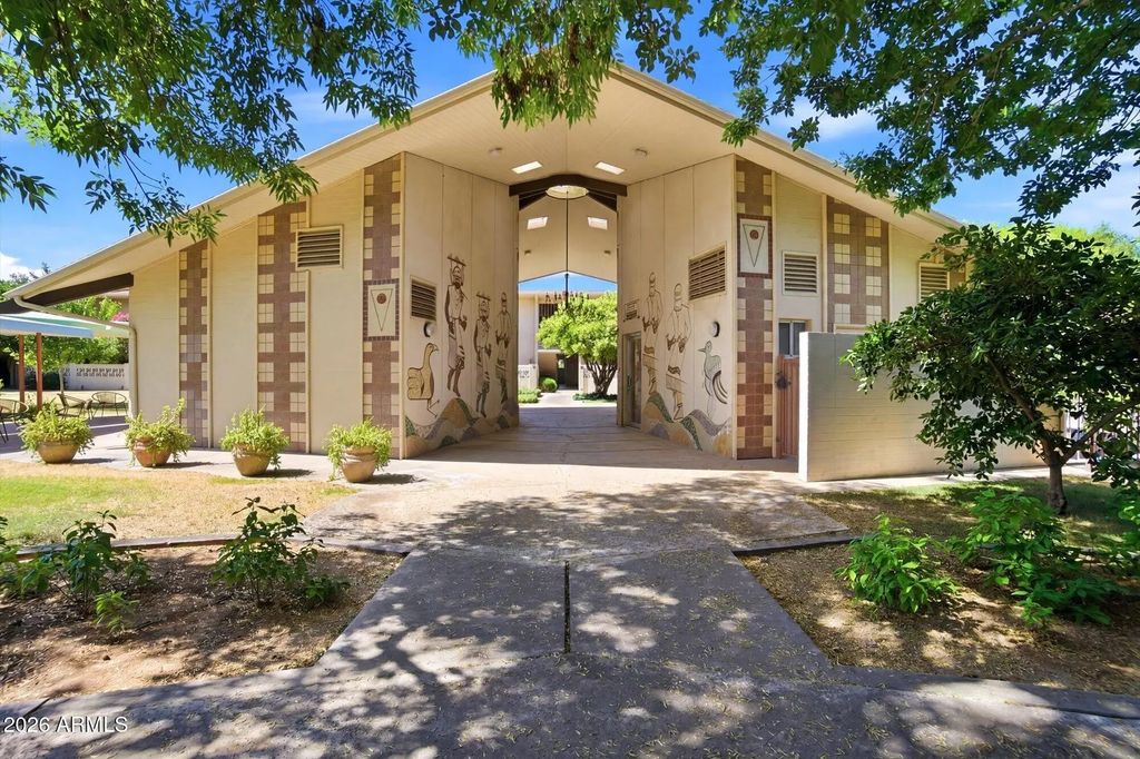 500 W Clarendon Avenue (unit D6), Phoenix