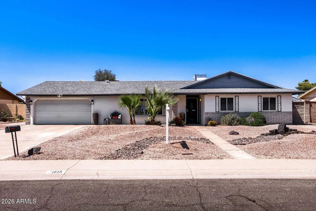 1616 W Sack Drive, Phoenix