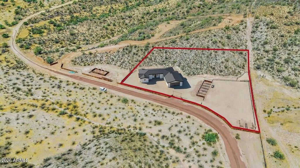 18676 W Roper Road, Wickenburg