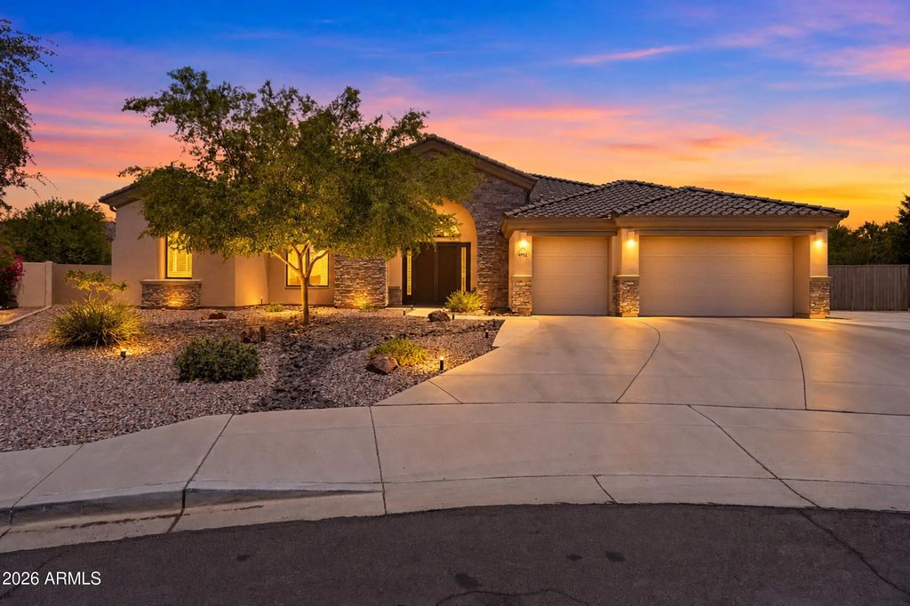 9132 W Bajada Road, Peoria