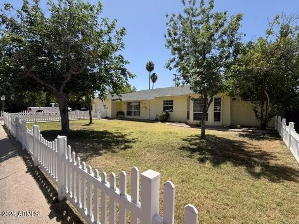 423 W 14th Street, Tempe