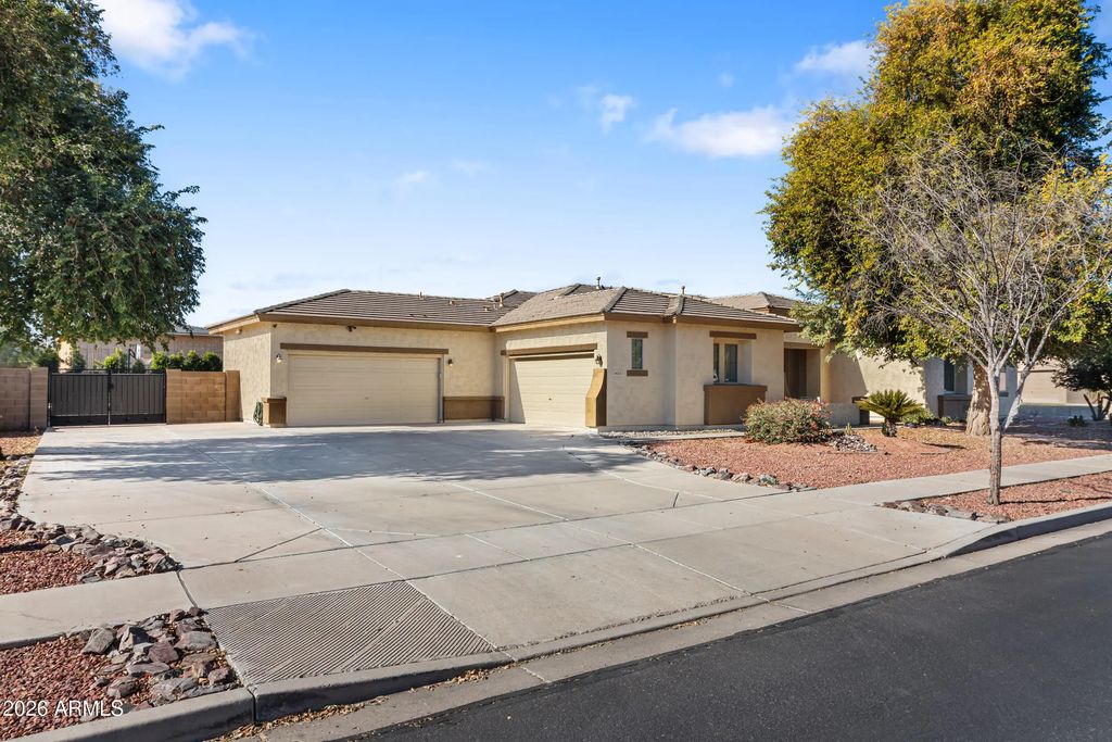 5634 N 82nd Avenue, Glendale