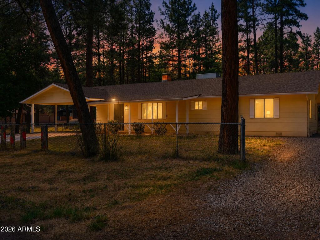 8438 W Lufkin Drive, Pine