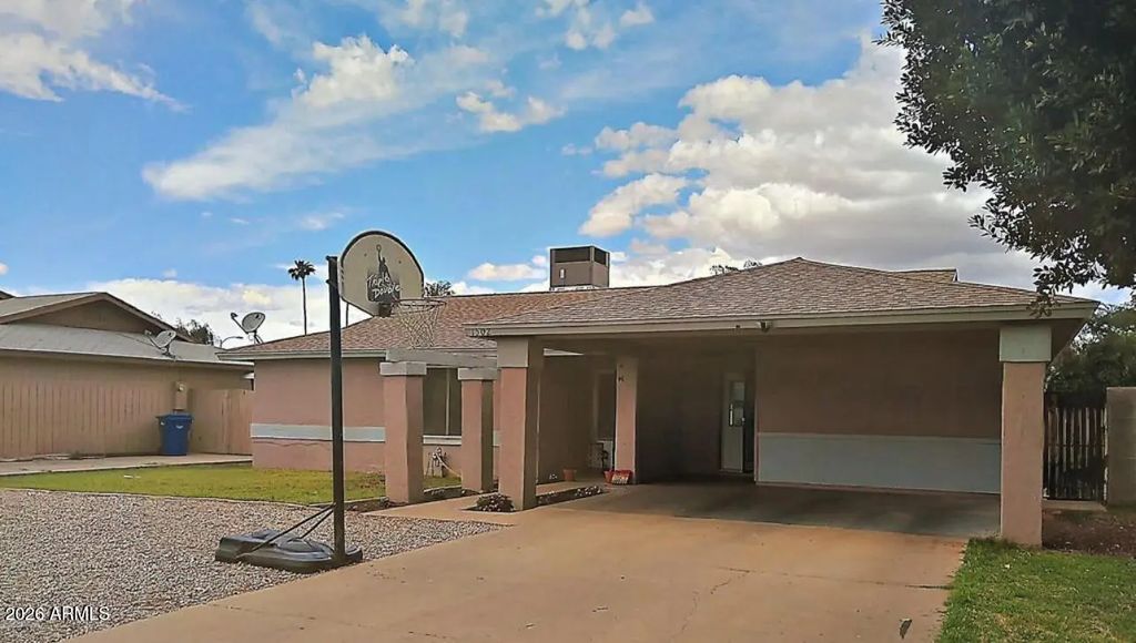 1502 E Emerald Avenue, Mesa