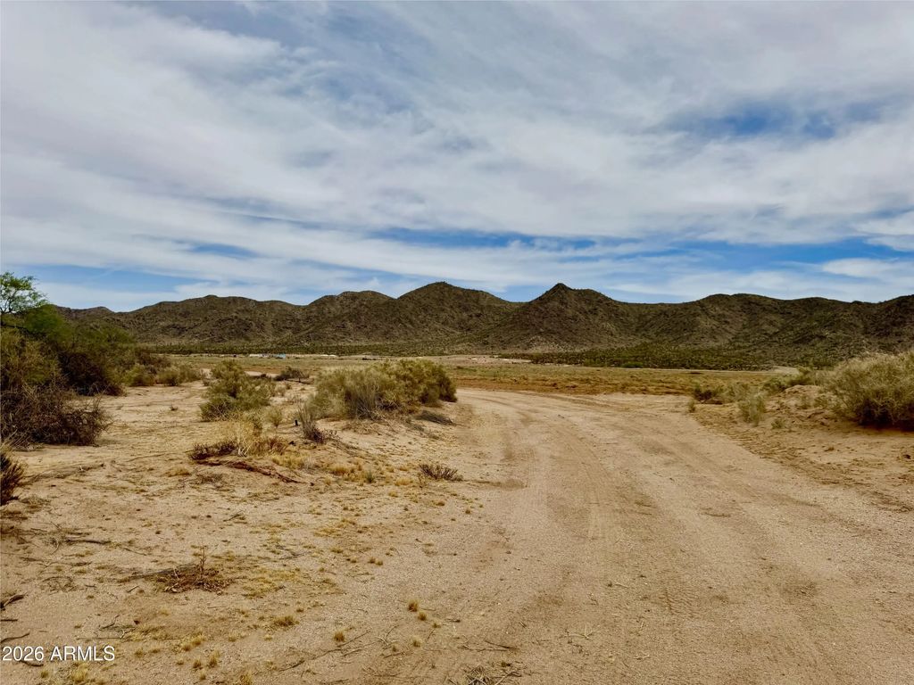 Tbd Peart Rd 1.25 Acres -- (unit -), Eloy