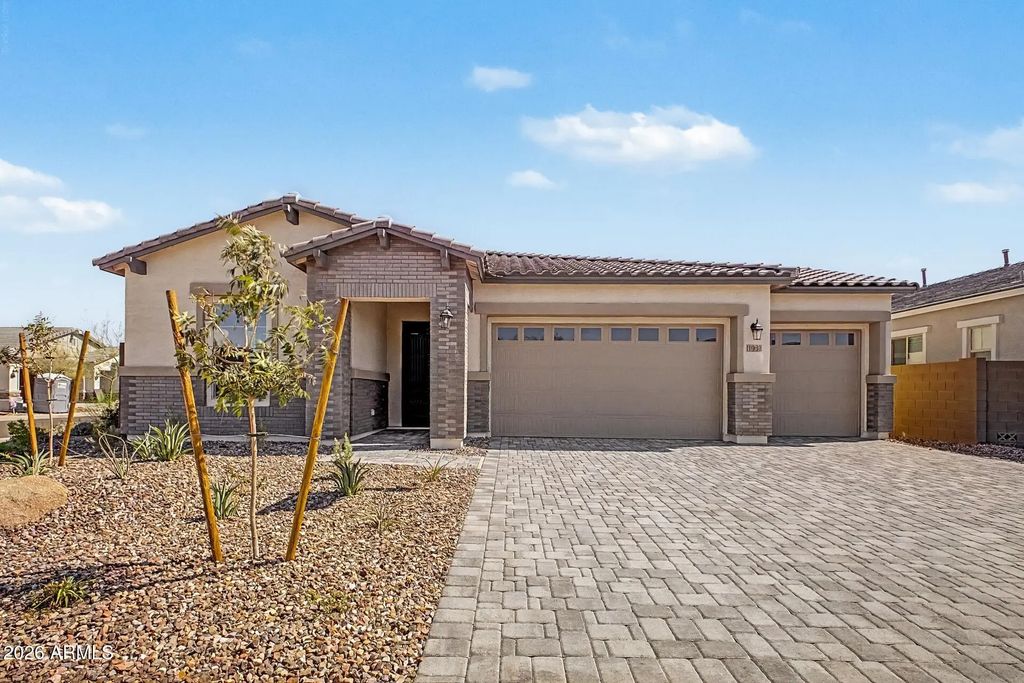 11933 W Marguerite Avenue, Avondale