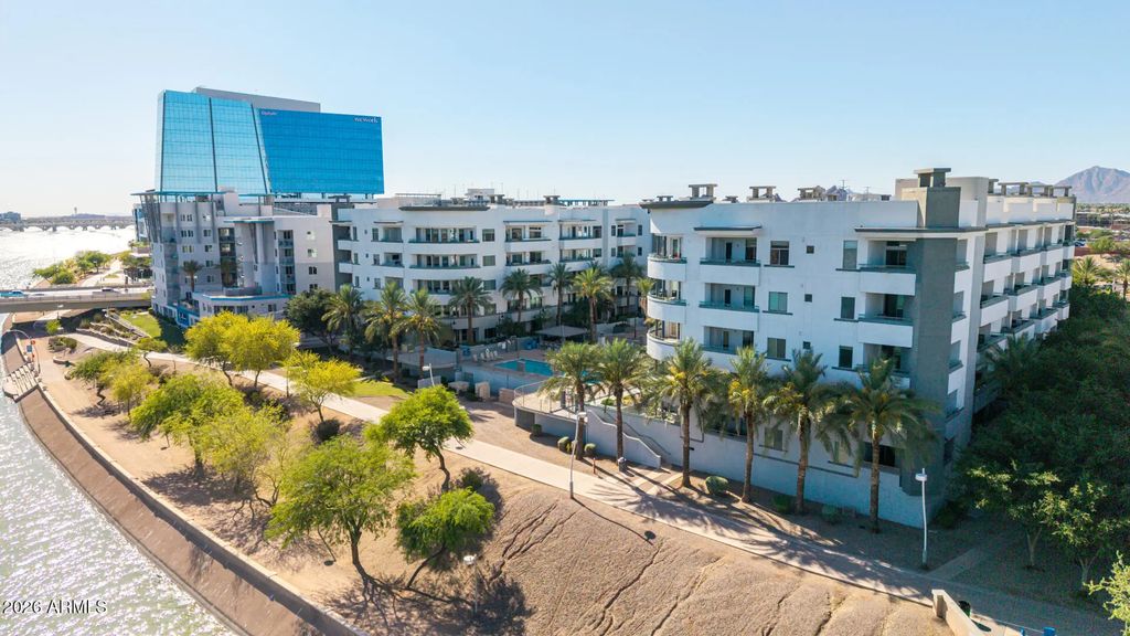 945 E Playa Del Norte Drive (unit 3020), Tempe