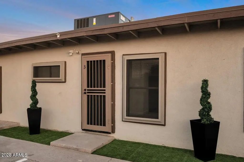 1108 S 33rd Avenue (unit Apt 3), Phoenix