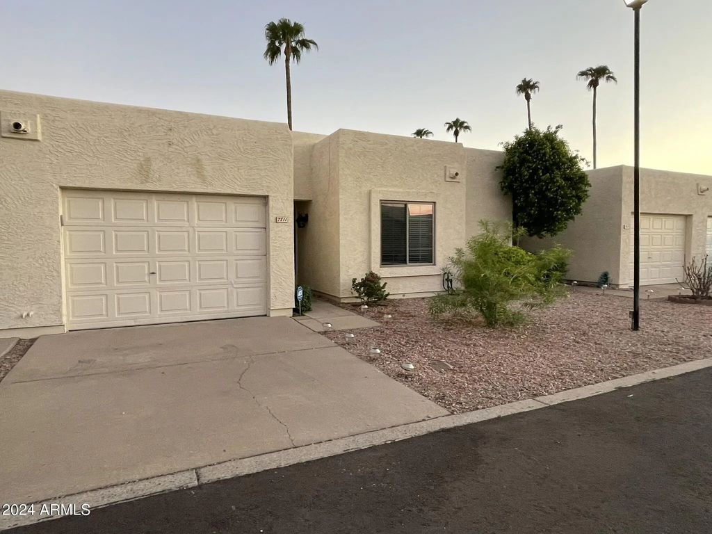 7811 E Park View Drive, Mesa