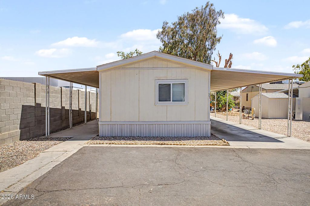 1221 N Dysart Road (unit 27), Avondale