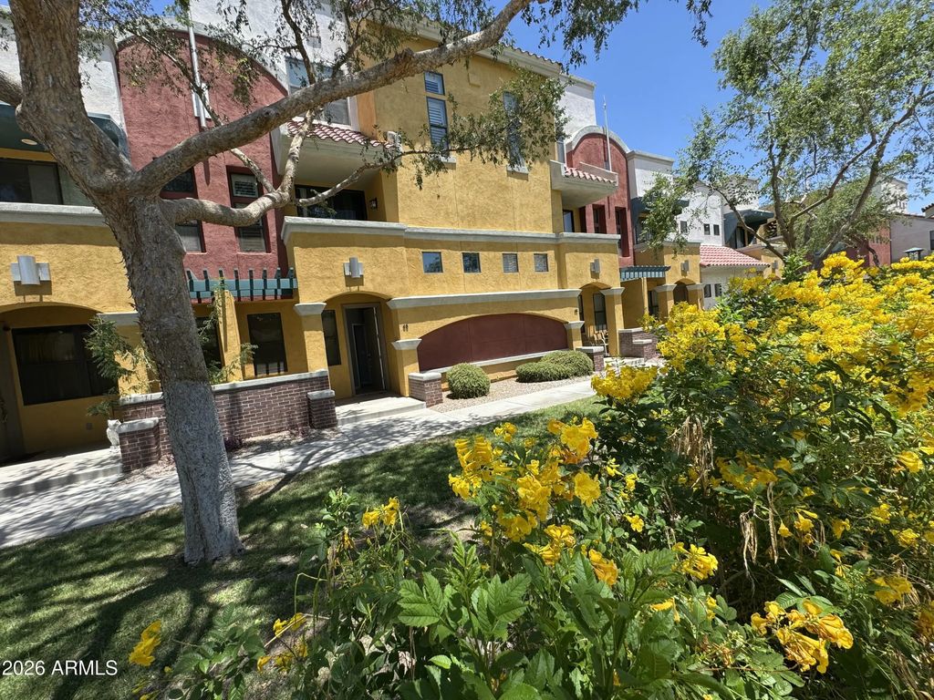 123 N Washington Street (unit 45), Chandler