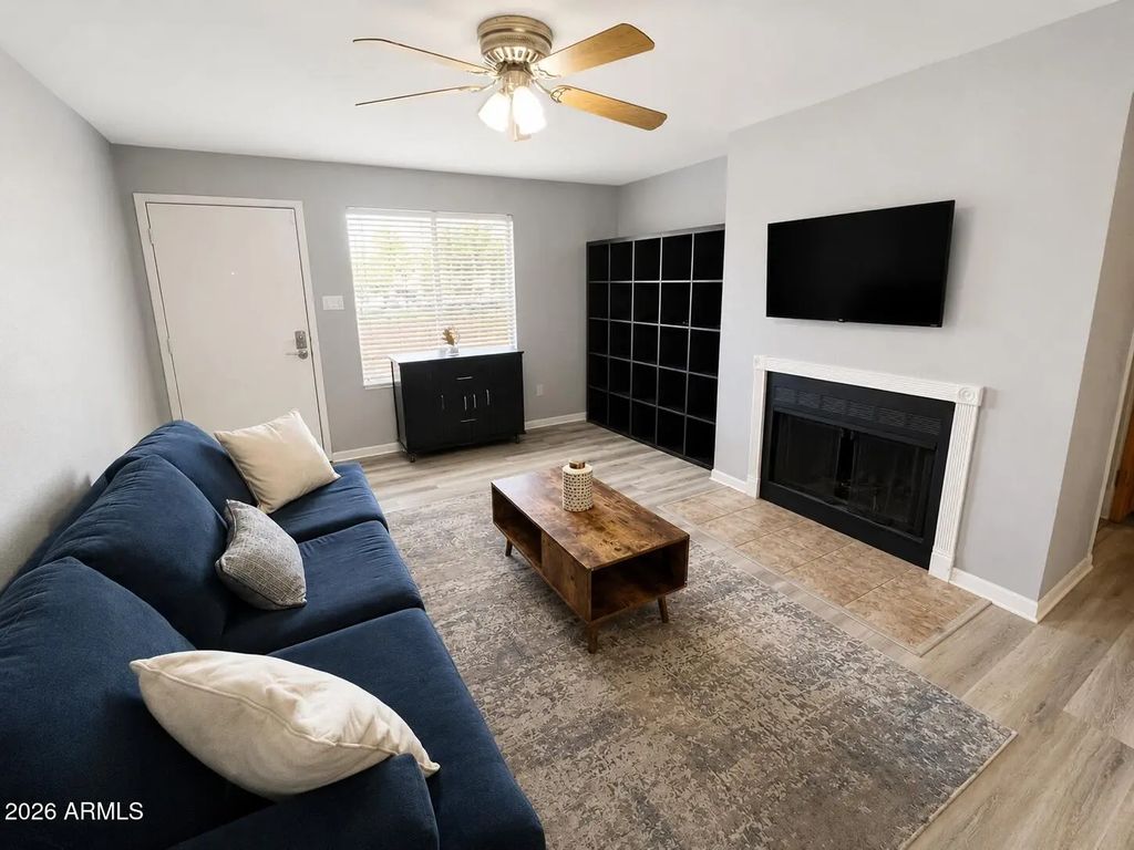 5995 N 78th Street (unit 2020), Scottsdale