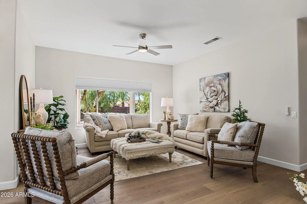 16275 W Desert Winds Drive, Surprise