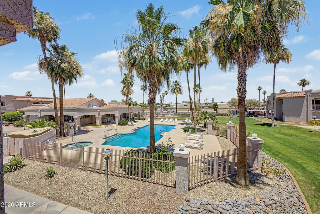 9151 W Greenway Road (unit 224), Peoria