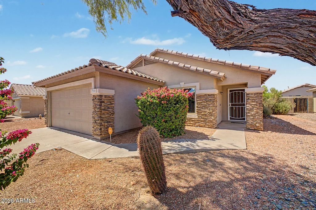 8742 E Carol Avenue, Mesa