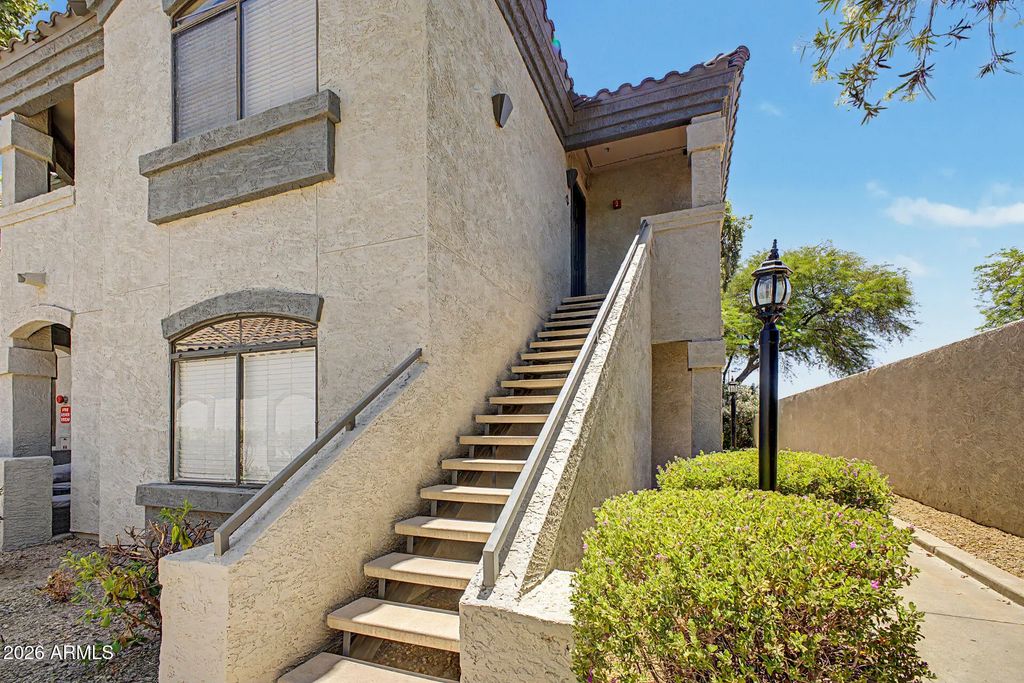 15095 N Thompson Peak Parkway (unit 2090), Scottsdale