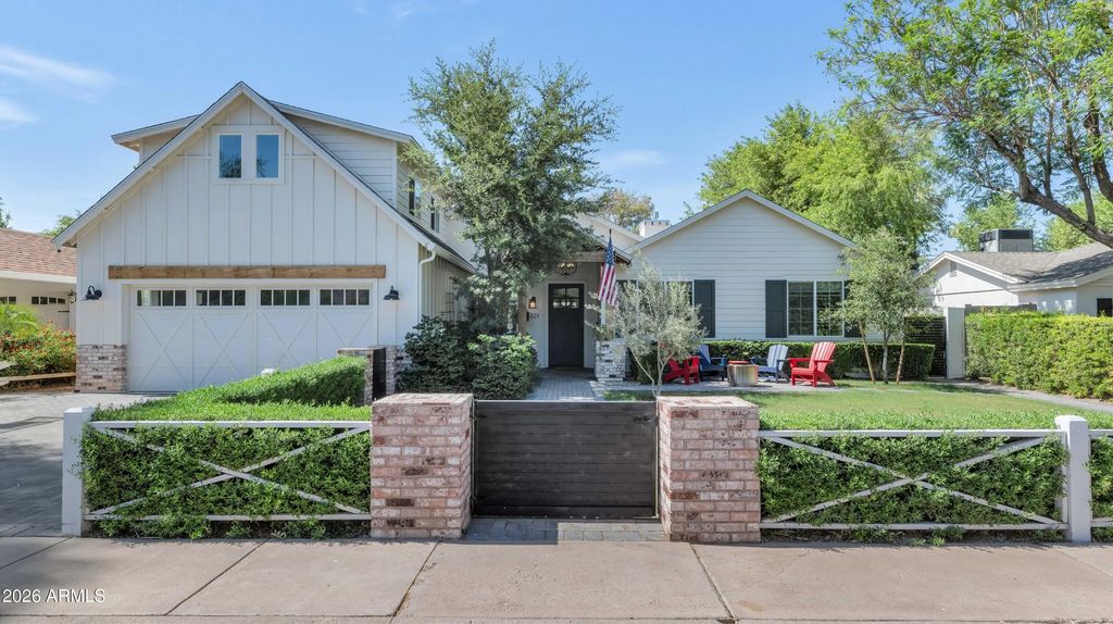 5321 E Earll Drive, Phoenix
