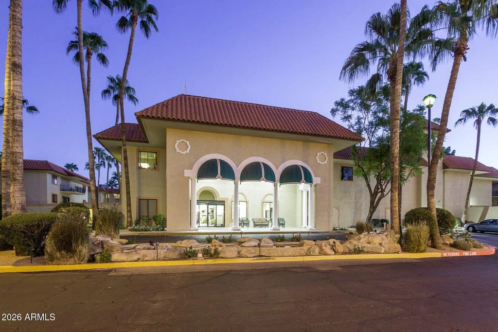 10330 W Thunderbird Boulevard (unit Apt C309), Sun City