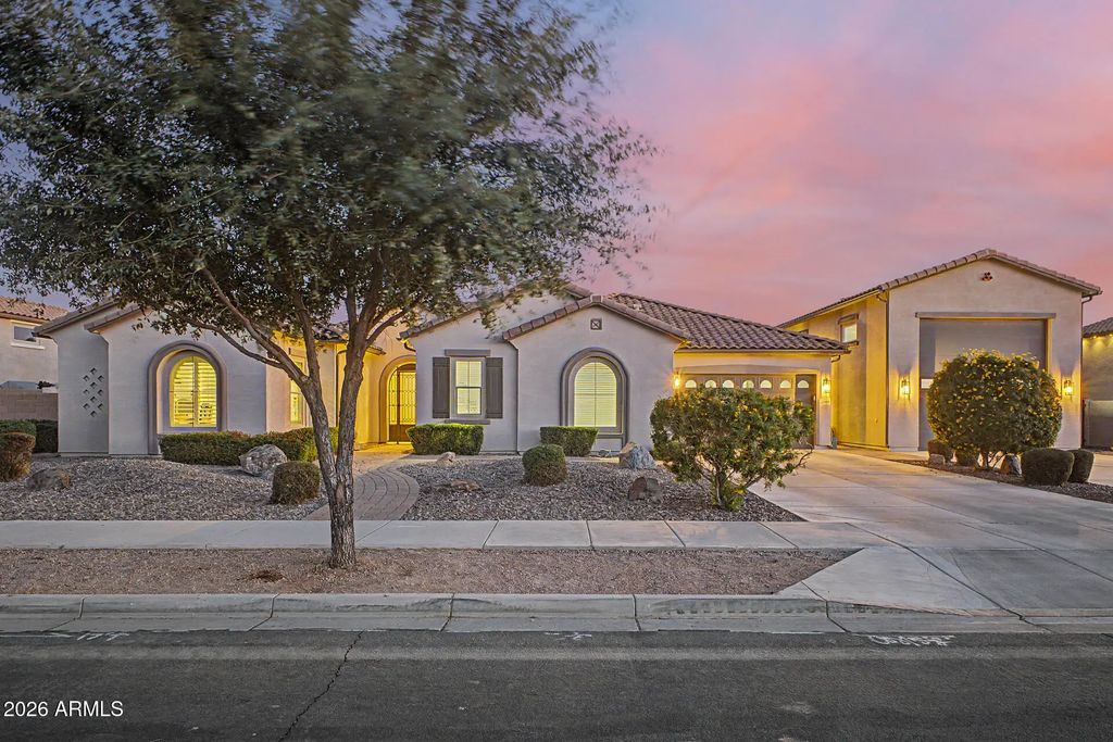 21983 E Camacho Road, Queen Creek