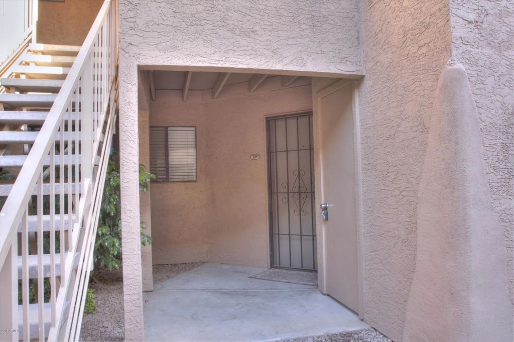 8155 E Roosevelt Street (unit 107), Scottsdale