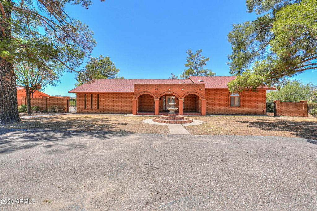 34200 S Reynolds Road, Black Canyon City