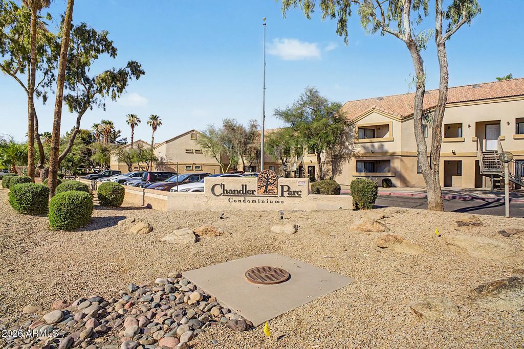 1287 N Alma School Road (unit 259), Chandler