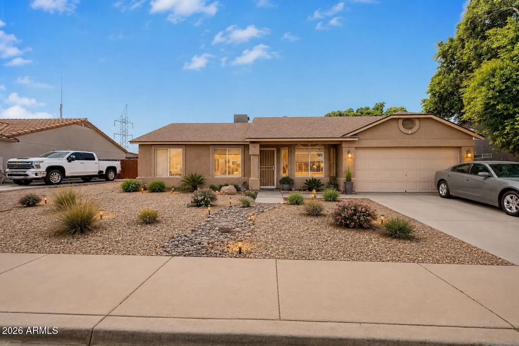 8025 E Cicero Street, Mesa