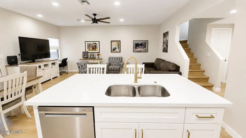 9705 E Mountain View Road (unit 1056), Scottsdale