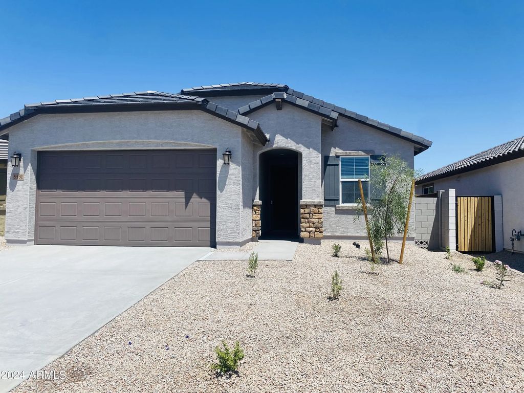 5531 S 23rd Drive, Phoenix