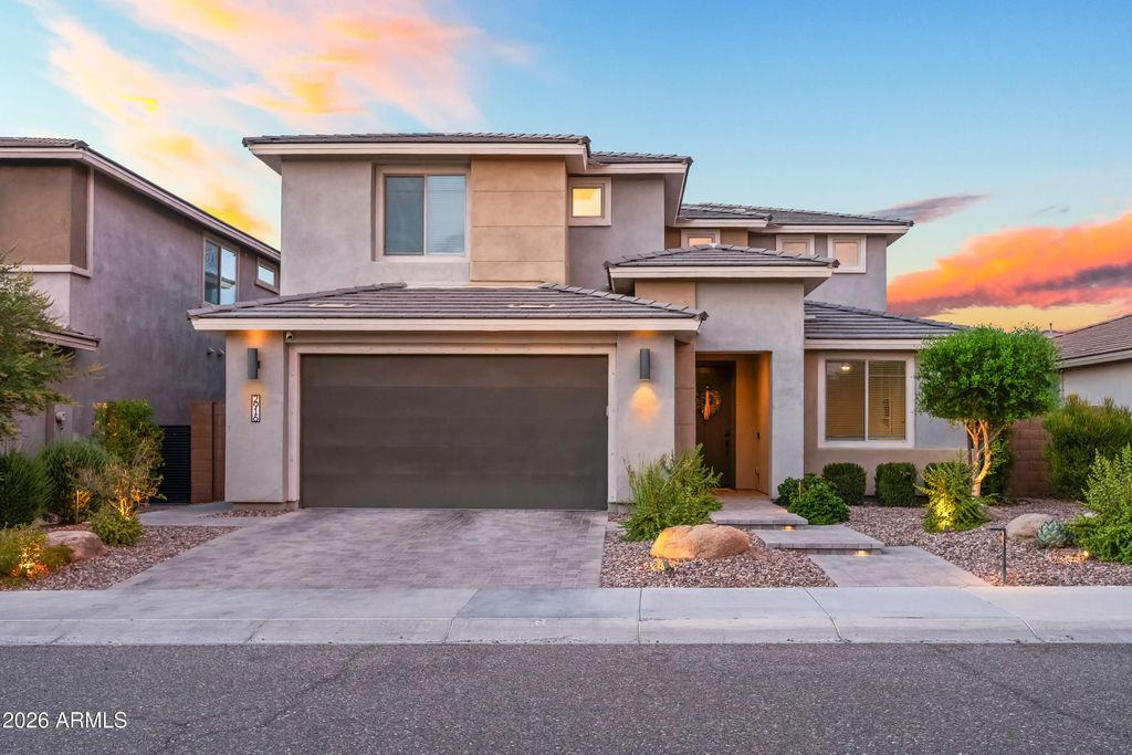 2916 E Tina Drive, Phoenix