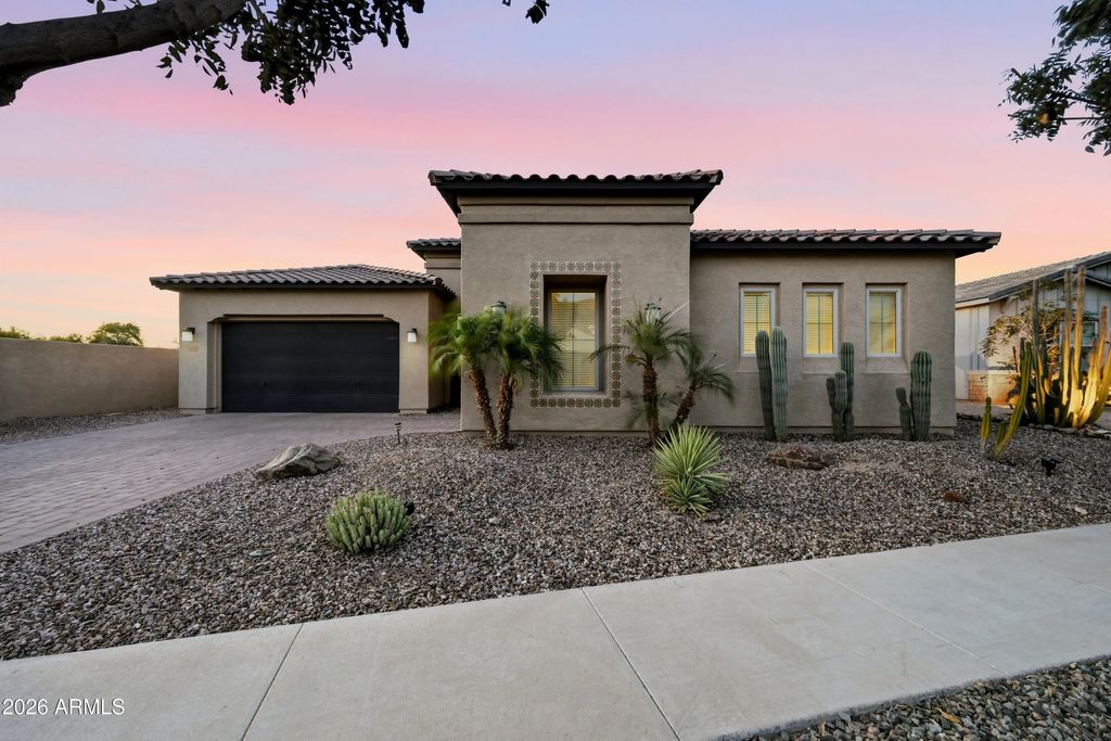 3010 E Desert Lane, Phoenix