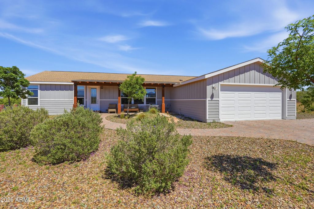 12639 E Winter Sun Drive, Cornville