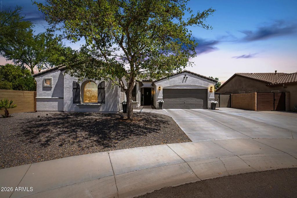 10190 W Patrick Lane, Peoria