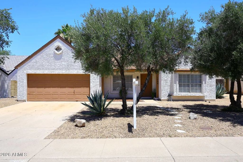 1008 E Oraibi Drive, Phoenix