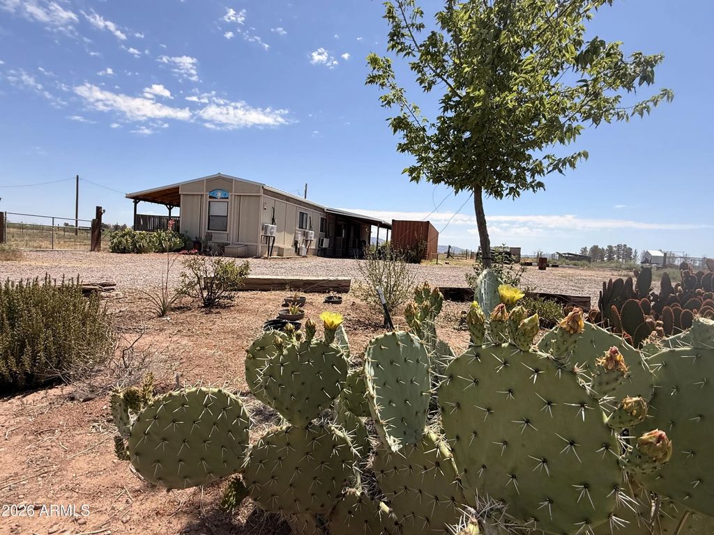9153 N Central Highway, McNeal