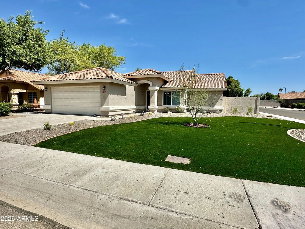 7352 W Via Del Sol Drive, Glendale