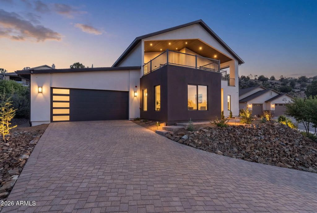 940 N Waters Edge Way, Prescott
