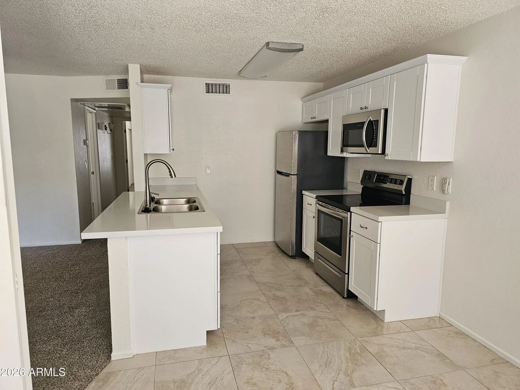 5236 W Peoria Avenue (unit 128), Glendale