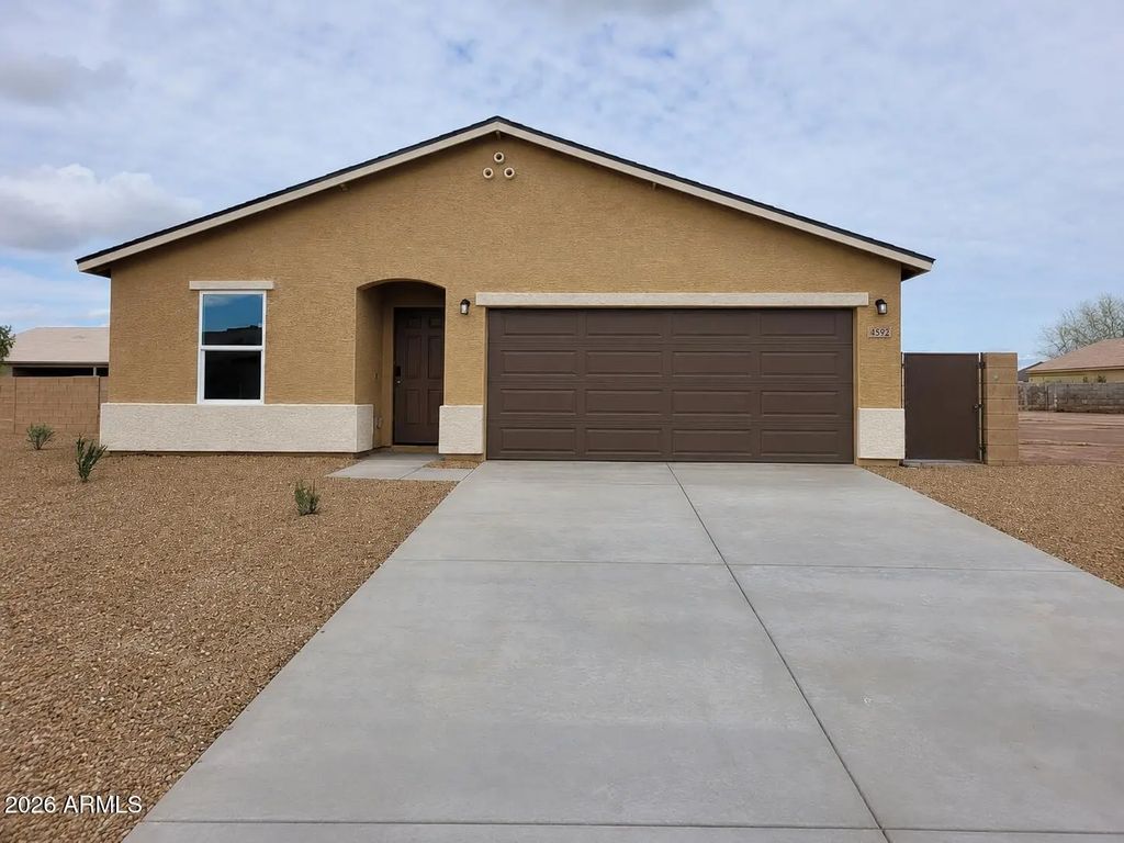 8592 W Oneida Drive, Arizona City