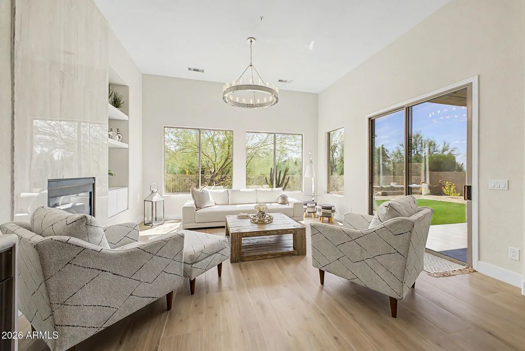 6005 E Smokehouse Trail, Scottsdale