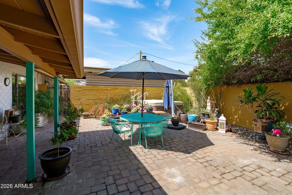 5525 N 12th Street, Phoenix