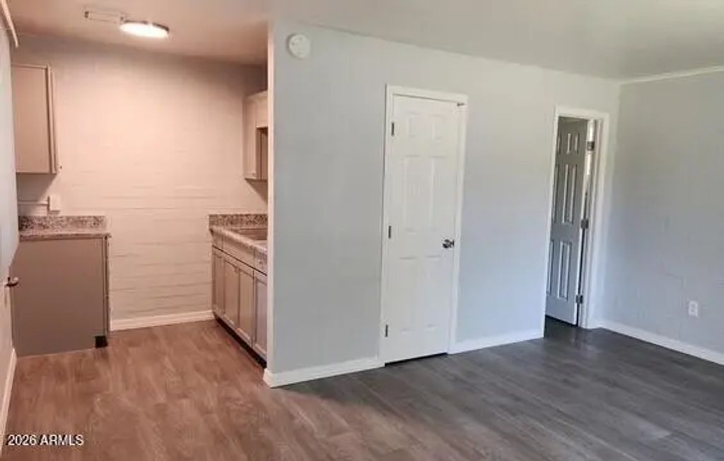 2645 W Morten Avenue (unit 5), Phoenix