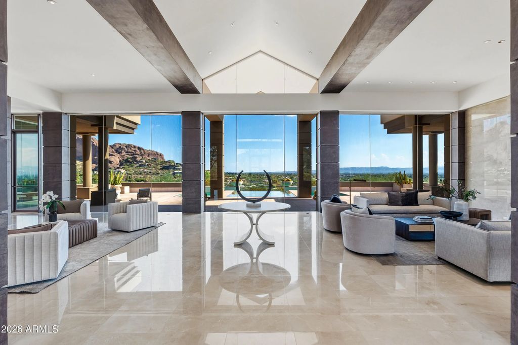 6044 N 44th Place, Paradise Valley