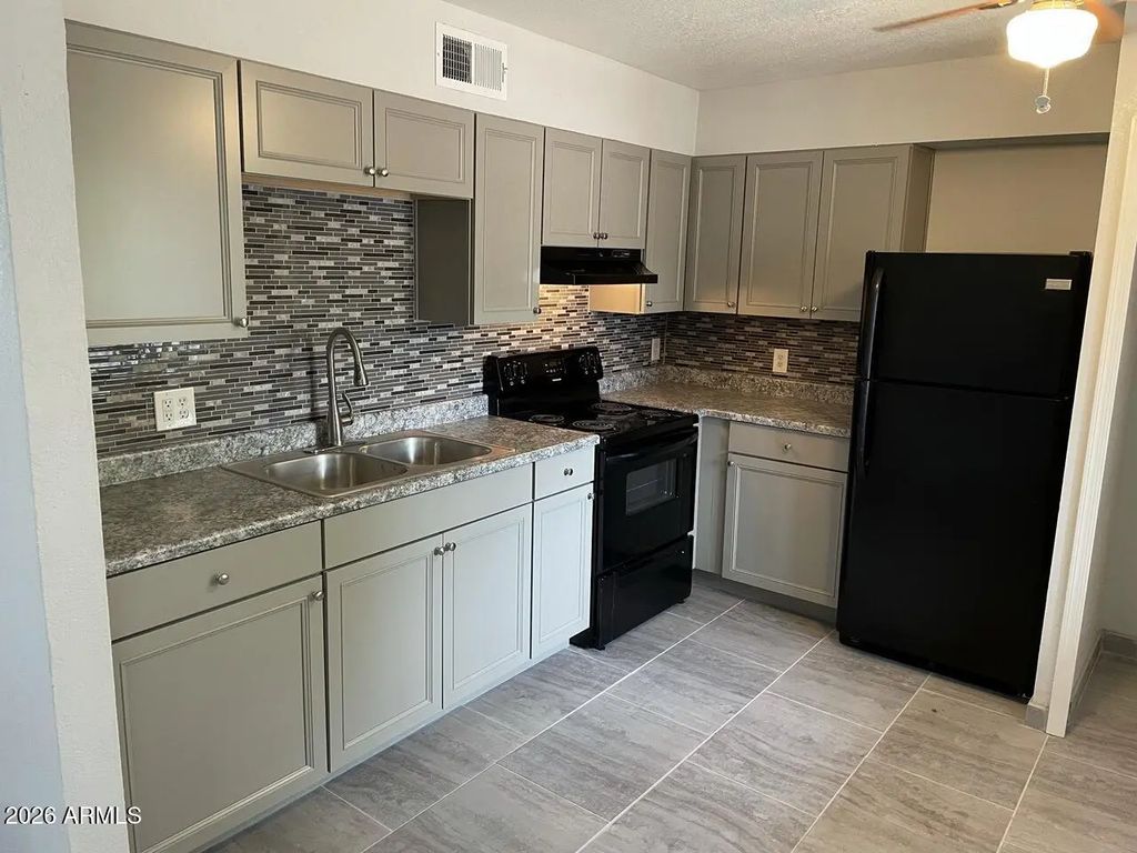 1222 E Mountain View Road (unit 208), Phoenix