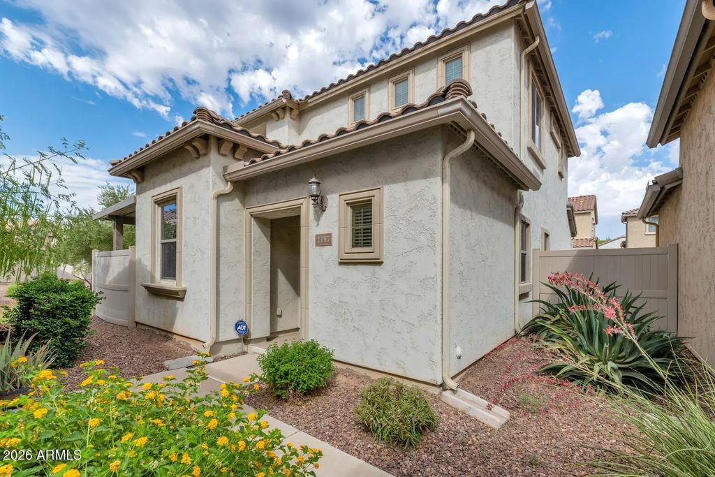 2157 W Scully Drive, Phoenix