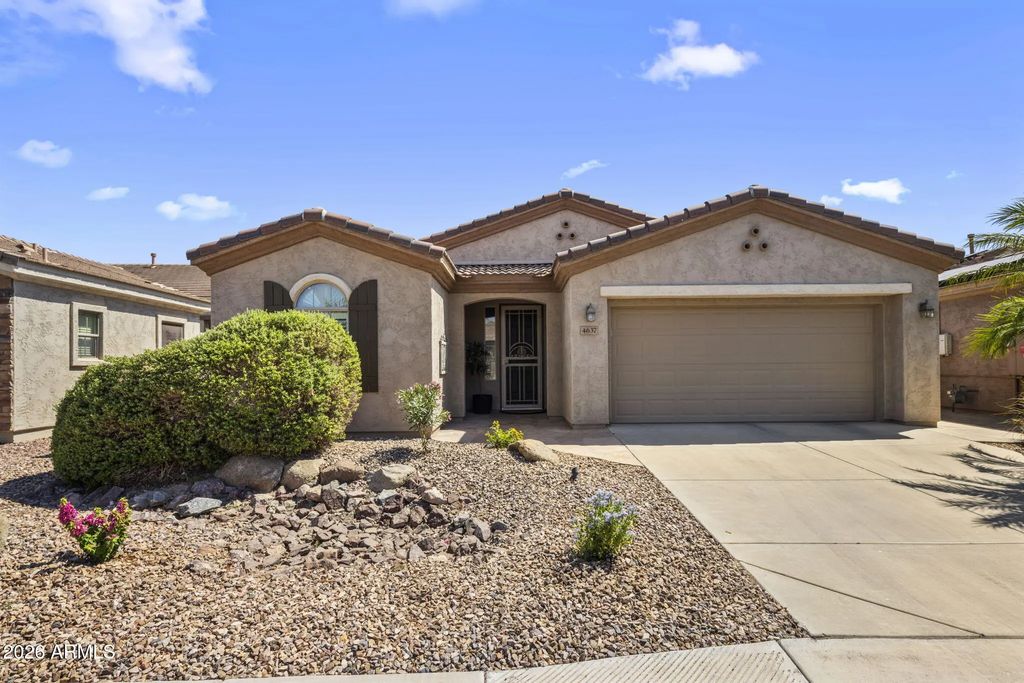 4637 E Narrowleaf Drive, Gilbert